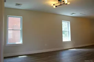 7 S Clinton St, Poughkeepsie, NY 12601 - Photo 17