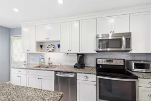 270 Opechee Ave, Southold, NY 11971 - Photo 31