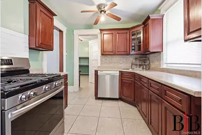 533 Beach 130th Street, Rockaway Park, NY 11694 - Photo 11