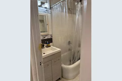 2922 Barnes Avenue #6L, Bronx, NY 10467 - Photo 11