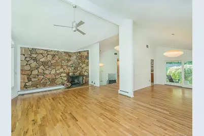 7 Southeast Road, Sands Point, NY 11050 - Photo 7