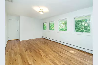7 Southeast Road, Sands Point, NY 11050 - Photo 17