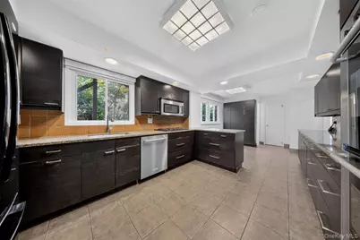149-37 Powells Cove Boulevard, Whitestone, NY 11357 - Photo 9