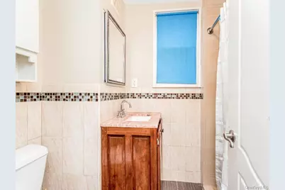 4004 Rombouts Avenue, Bronx, NY 10466 - Photo 13