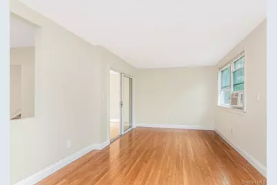 4004 Rombouts Avenue, Bronx, NY 10466 - Photo 5