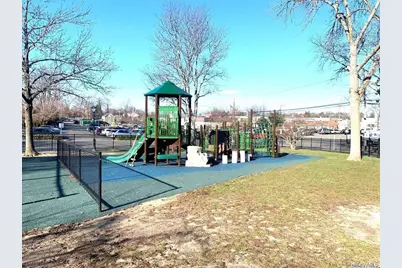 15 Gaynor Avenue #3E, Manhasset, NY 11030 - Photo 11