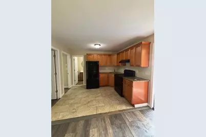 1121 Woodcrest Avenue, Riverhead, NY 11901 - Photo 5