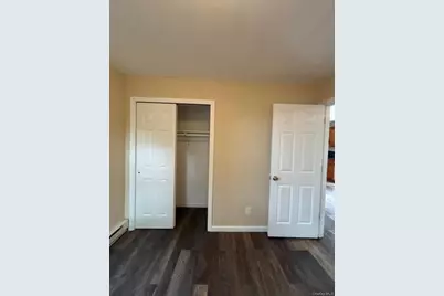 1121 Woodcrest Avenue, Riverhead, NY 11901 - Photo 9