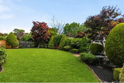 223 Croydon Road, Yonkers, NY 10710 - Photo 25