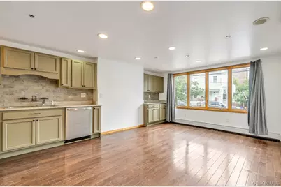 2105 33rd Avenue, Astoria, NY 11106 - Photo 15