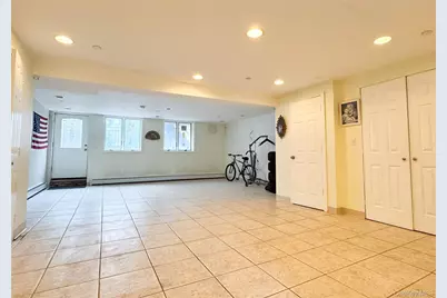 2105 33rd Avenue, Astoria, NY 11106 - Photo 19