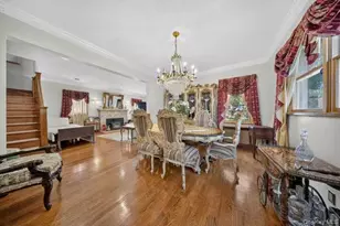 47-57 Utopia Pkwy, Flushing, NY 11358 - Photo 5