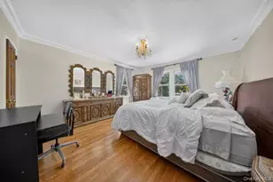 47-57 Utopia Pkwy, Flushing, NY 11358 - Photo 11