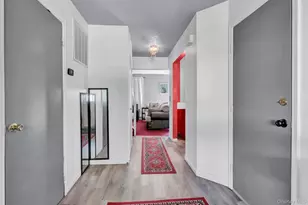 6 Beech St, Central Islip, NY 11722 - Photo 5