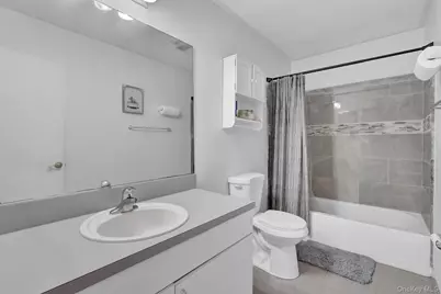 6 Beech Street, Central Islip, NY 11722 - Photo 19