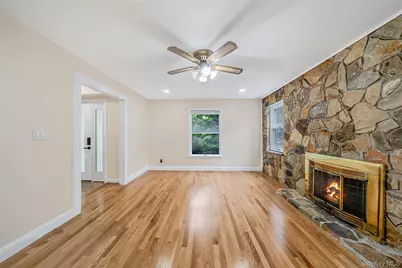 2 Berkeley Place, Sea Cliff, NY 11579 - Photo 5