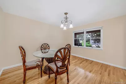 2 Berkeley Place, Sea Cliff, NY 11579 - Photo 7
