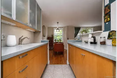 400 E 17th Street #304, Brooklyn, NY 11226 - Photo 17