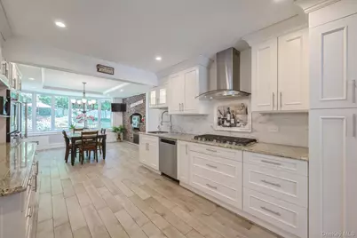 43 Viola Drive, Glen Cove, NY 11542 - Photo 13