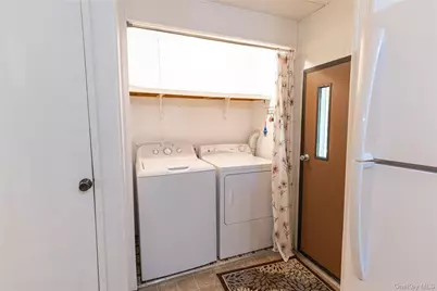 525 Riverleigh Avenue #106, Riverhead, NY 11901 - Photo 7