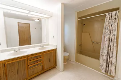 525 Riverleigh Avenue #106, Riverhead, NY 11901 - Photo 17
