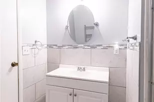 525 Riverleigh Ave, Riverhead, NY 11901 - Photo 19