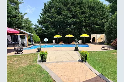 703 Lincoln Avenue, Sayville, NY 11782 - Photo 25