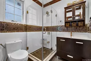 242-14 83rd Ave, Bellerose, NY 11426 - Photo 19