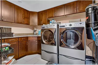242-14 83rd Avenue, Bellerose, NY 11426 - Photo 25