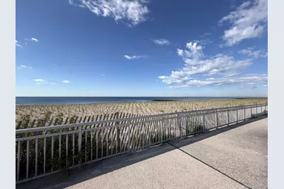 101-06 Shore Front Parkway, Rockaway Park, NY 11694 - Photo 9