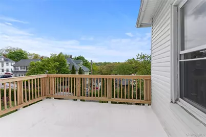 21 Wendover Road, Yonkers, NY 10705 - Photo 11