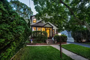 179 Scarcliffe Dr, Malverne, NY 11565 - Photo 31