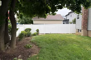 11 Madison Ave, Roosevelt, NY 11575 - Photo 19