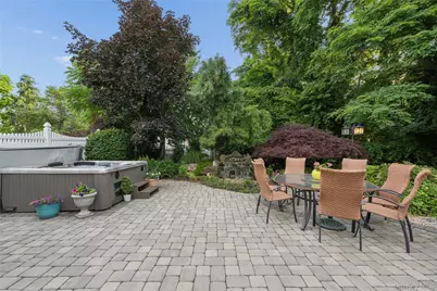 15 Barnaby Court E, Hauppauge, NY 11788 - Photo 41