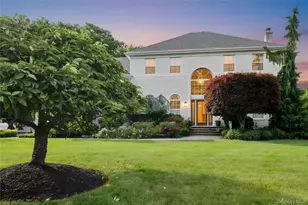 15 Barnaby Ct E, Hauppauge, NY 11788 - Photo 3