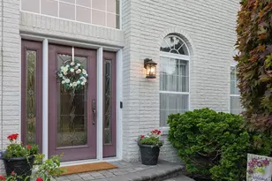 15 Barnaby Ct E, Hauppauge, NY 11788 - Photo 5
