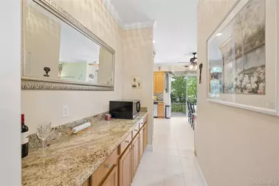 15 Barnaby Court E, Hauppauge, NY 11788 - Photo 19