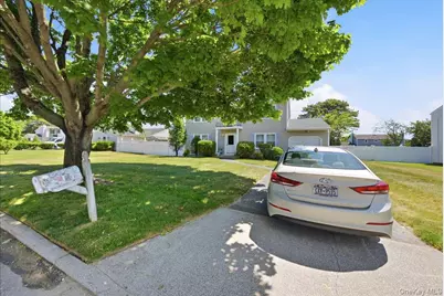 7 Apple Blossom Lane, Patchogue, NY 11772 - Photo 25