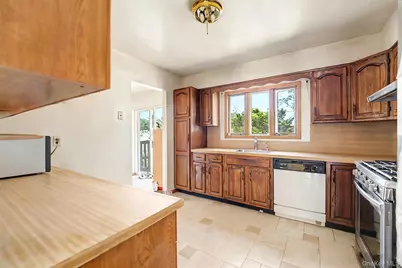 14 Laurel Place, Bethpage, NY 11714 - Photo 7