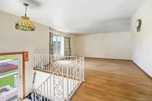 14 Laurel Pl, Bethpage, NY 11714 - Photo 5