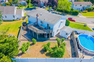 14 Laurel Pl, Bethpage, NY 11714 - Photo 35