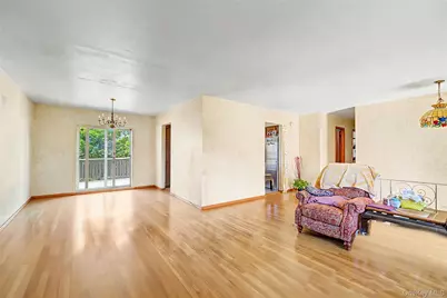 14 Laurel Place, Bethpage, NY 11714 - Photo 11