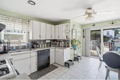 137-48 171st Street, Jamaica, NY 11434 - Photo 9