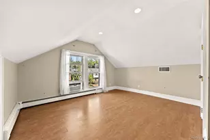 15 Pershing Ave, Locust Valley, NY 11560 - Photo 23