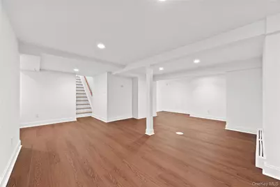 15 Pershing Avenue, Locust Valley, NY 11560 - Photo 25