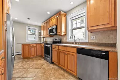 15 Pershing Avenue, Locust Valley, NY 11560 - Photo 15