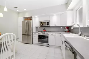 75 Wagg Ave, Malverne, NY 11565 - Photo 11