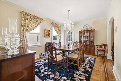 75 Wagg Avenue, Malverne, NY 11565 - Photo 9