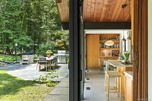 670 Long Hill Rd W, Briarcliff Manor, NY 10510 - Photo 15