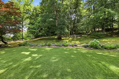670 Long Hill Road W, Briarcliff Manor, NY 10510 - Photo 37